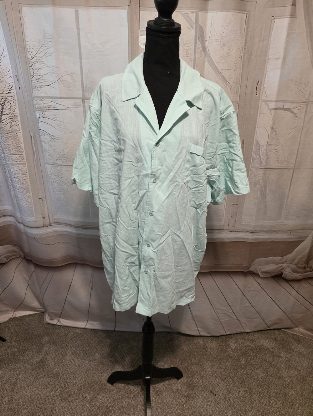 Kohl's Light Mint Green Short Sleeve Button-Down Shirt